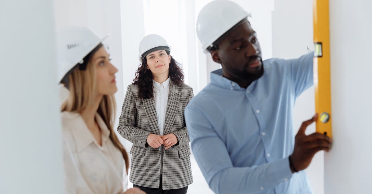 Adult Creator Contractor Offboarding Checklist: Revoke Access Without Breaking Operations