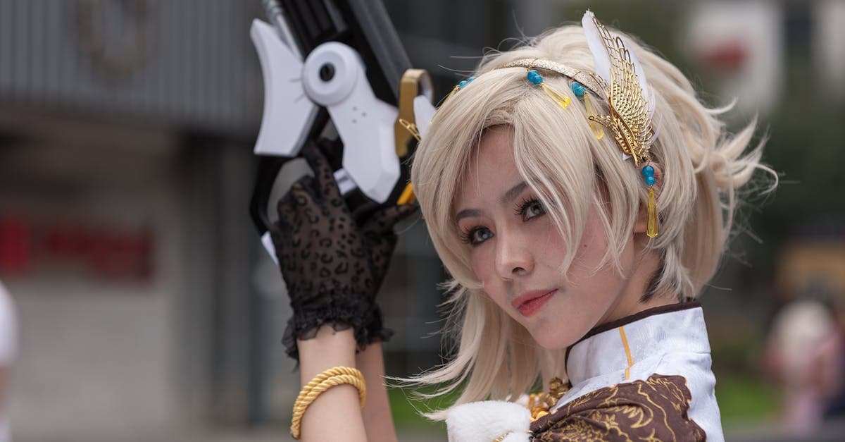 From Convention Floor to $40K/Month: How One Cosplay Creator Built an OnlyFans Empire