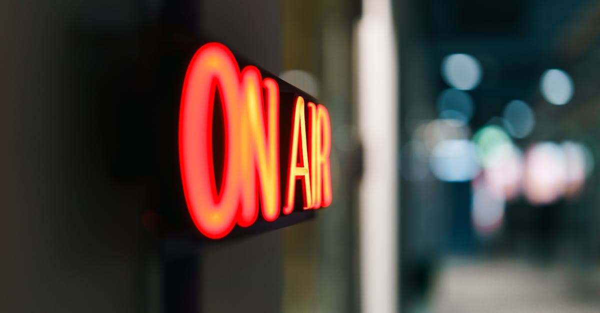 OnlyFans Audio Message Revenue: The Intimacy Format Hidden Between Text and Video